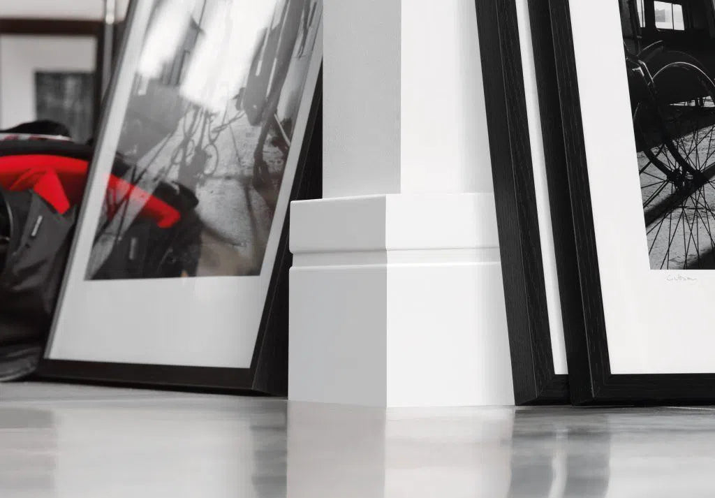 FD15 2M WALLSTYL SKIRTING BOARD on white wall | DecorMania UK 